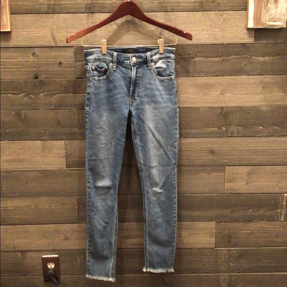 Lucky Brand Light Blue Jeans Ankle Length